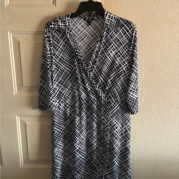 George Monochrome Checkered Blouse - Picture 4 of 6